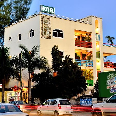 Adventure Experience Hotel Playa del Carmen Exterior photo